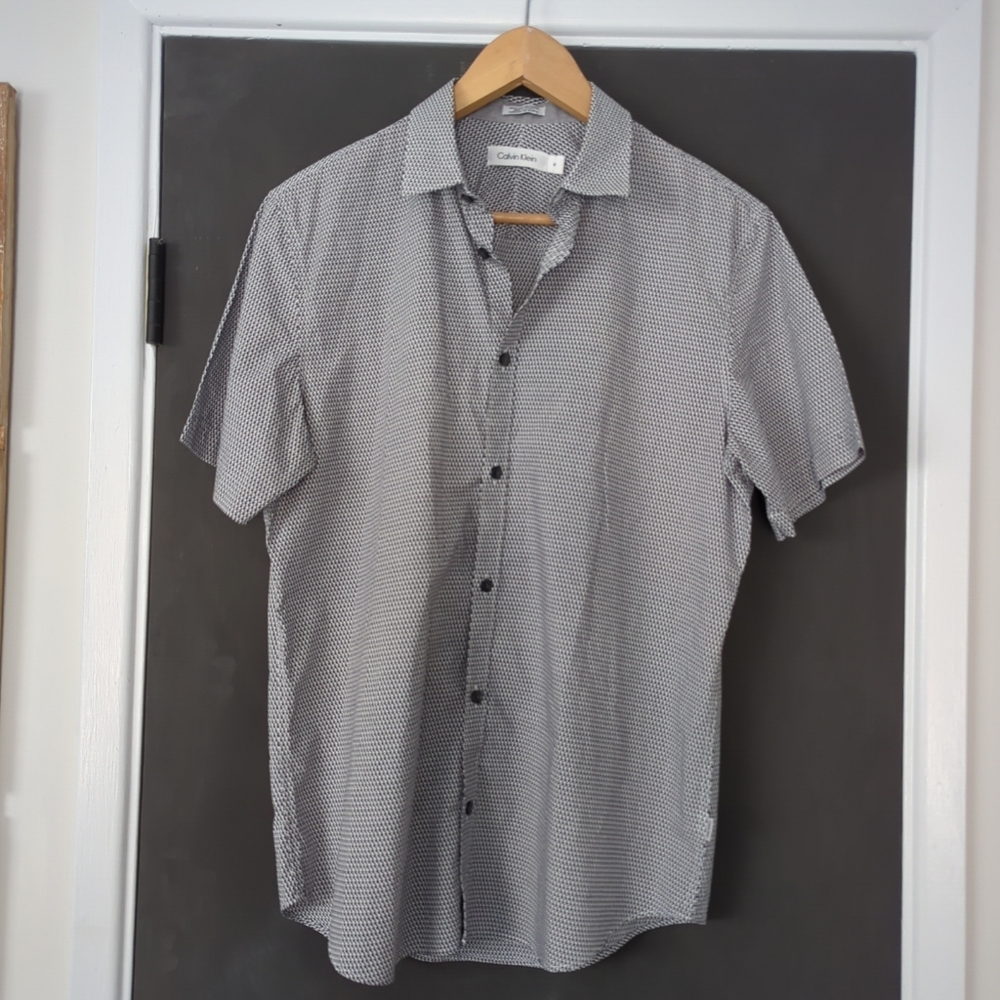 Men's Calvin Klein Button Down Collar Shirt Size M